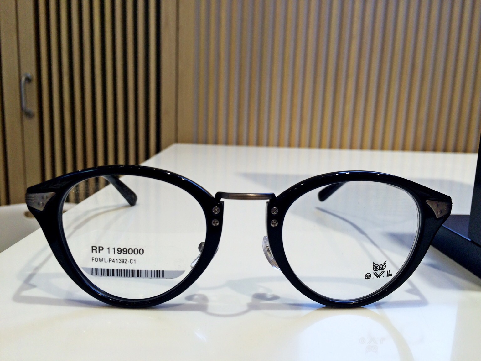 Mencari kacamata gaul  di OWL Irfan Nur Ilman s blog
